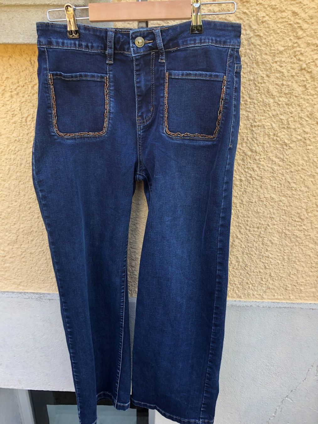 Jeans: Jeans mit Perlenrand & Taschen – Usato da Wädenswil venduto da Pixie_