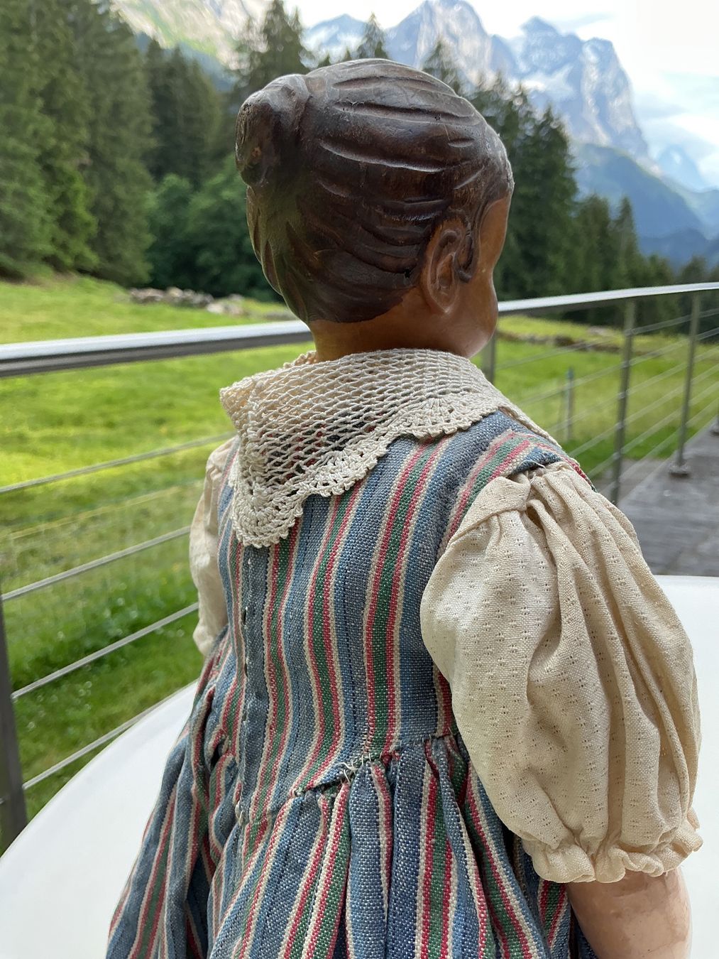 Bambole: Antike Holzpuppe (Brienz?) – Usato da Bern venduto da vielerart 2