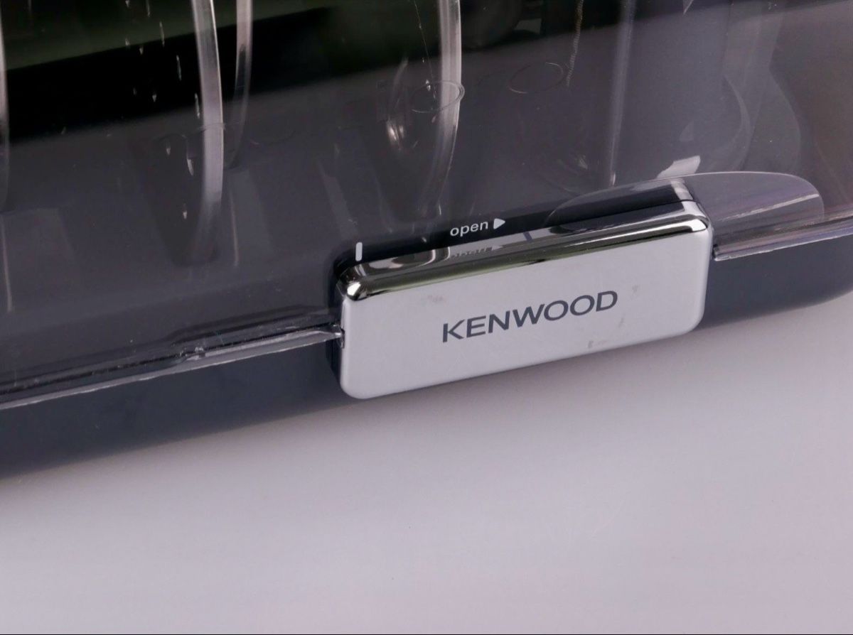 Kenwood Appareils de cuisine: Kenwood MultiPro Accessory Set – D'occasion à Baar par nic_l7yf 6