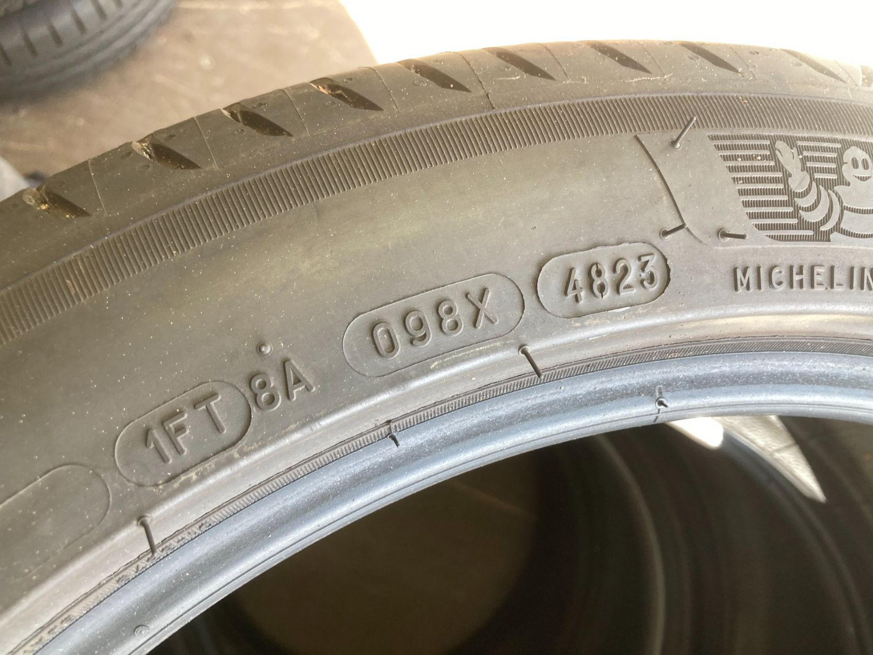Michelin Pneus & Kompletträder: Sommerpneu 225/45R17 Michelin – Gebraucht aus Cham von WB2223 4