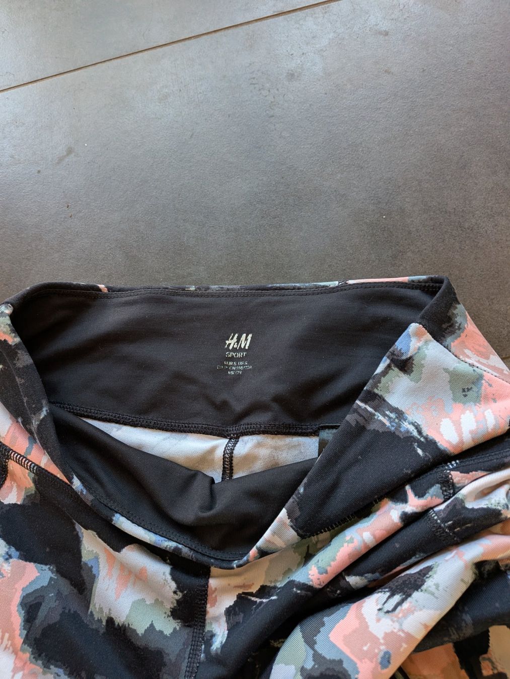 H&M Leggings: Sportleggins – Gebraucht aus Winterthur von Clari1 2