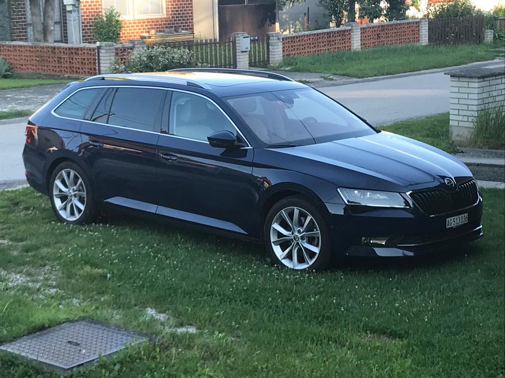 Skoda Superb Combi 2.0 TDI DSG