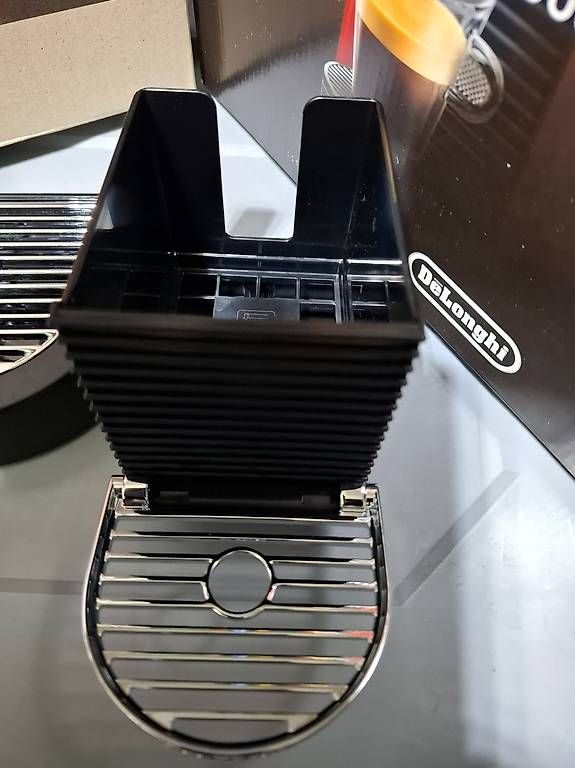 Macchine per caffè & Macchine per espresso: NEUE ERSATZTEILE NESPRESSO CITIZ – Usato da Binningen venduto da eic2010 3