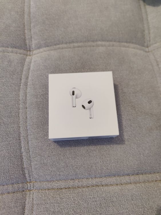 Apple AirPods (3rd Generation) Neu & Ungeöffnet | Kaufen auf Ricardo