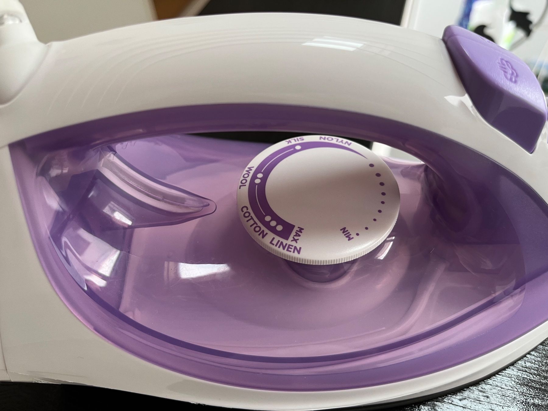 Philips Ferri da stiro: Bügeleisen Philips EasySpeed 2000W – Usato da Weisslingen venduto da nizanra 1