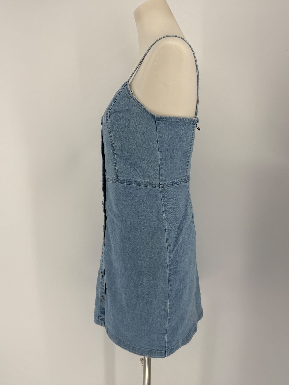 H&M Vestiti: Jeans Kleid Gr. 42 von H&M – Usato da Auenstein venduto da moin. 1