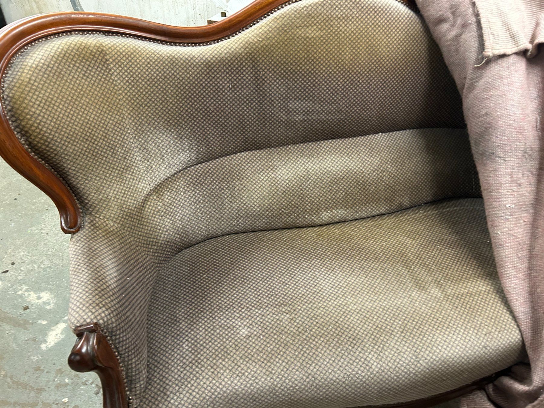 Divani: Altes Sofa mit zwei Stühle – Usato da Würenlingen venduto da 12345678 2