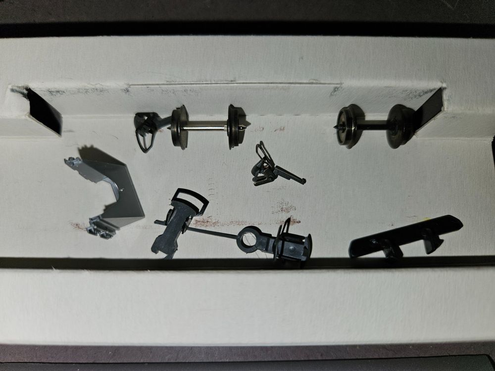 Bemo Modelleisenbahnen: Bemo Konvolut  Kleinteile mit OVP – Gebraucht aus Bern von lukas90pilze 1