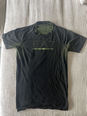 T-shirt EA7 Emporio Armani sport taille S/M élastique