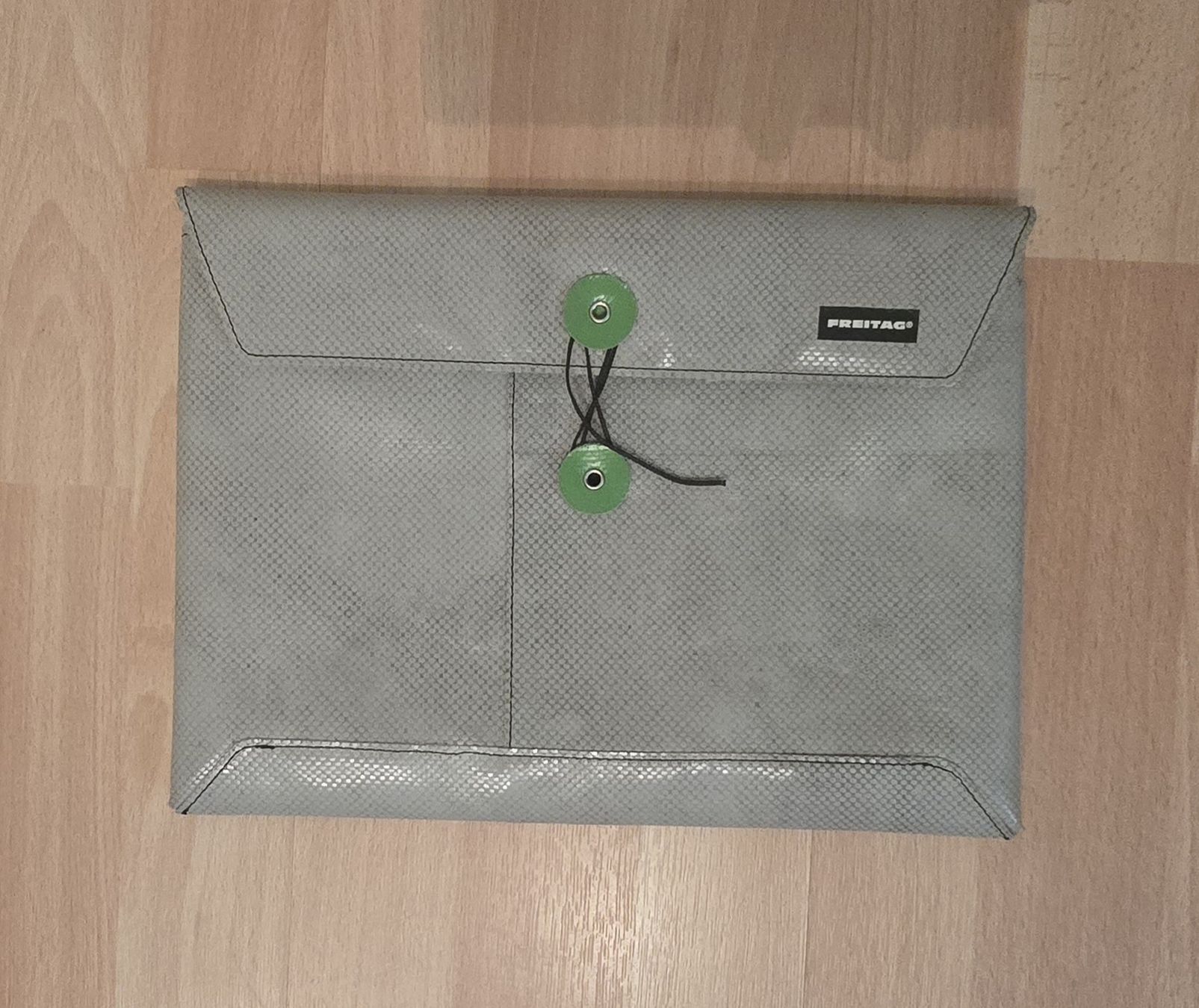 Freitag Borse: Original Freitag Laptoptasche – Usato da Dübendorf venduto da Mar_W90
