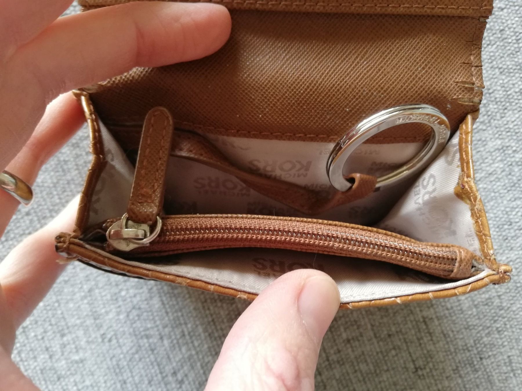 Michael Kors Portemonnaie: Portemonnaie Michael Kors – Gebraucht aus Oberrieden von smarties949 3