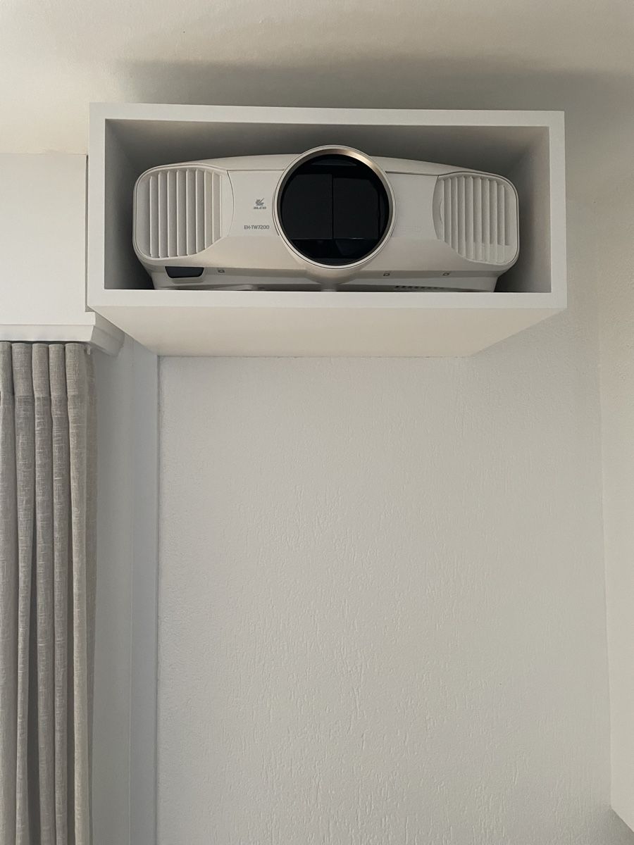 Epson Proiettori: VideoProjecteur Epson EH-TW7200 – Usato da Neuchatel venduto da D9z2 4