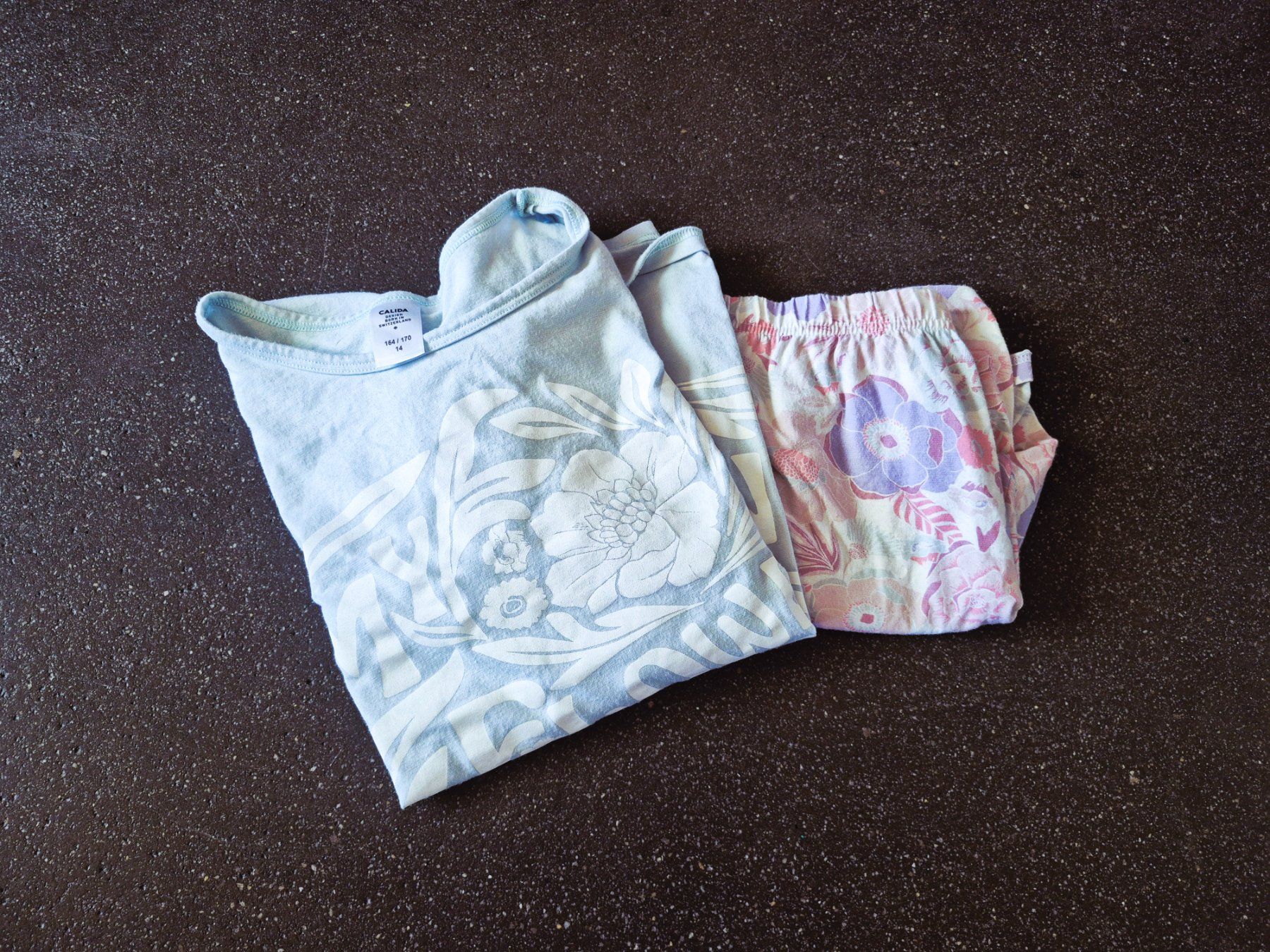 Calida Pigiama & Simili: Kurz-Pyjama Grösse 164/170 Calida – Usato da St. Gallen venduto da Amelie_73