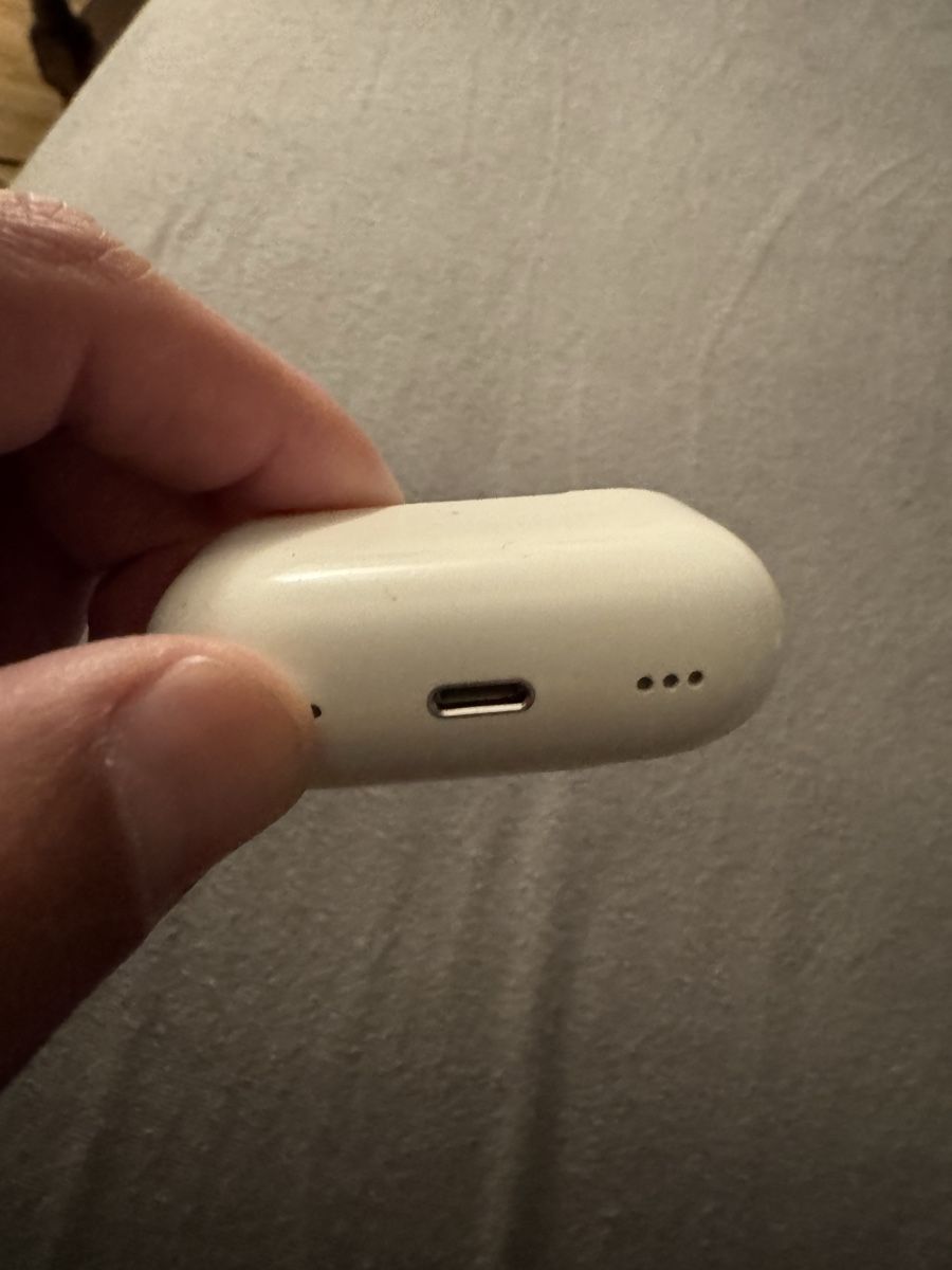 Apple Caricabatterie: Apple Air Pod Pro Case Lightning – Usato da Mellingen venduto da Nortar 1