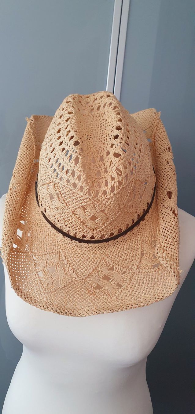 Copricapi, berretti & cappellini: Sommerhut luftig Bootik – Usato da Stansstad venduto da InStyle8