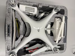 Drohne: DJI Phantom 4