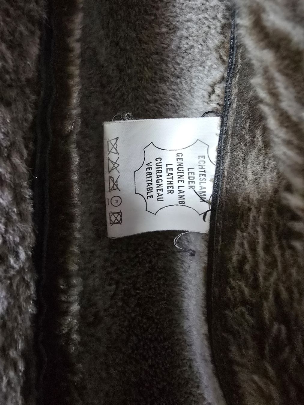 Jacken: Lederjacke aus echtem Shearling-Leder, sehr warm! Lamm – Gebraucht aus Baden von swiss-alps 2