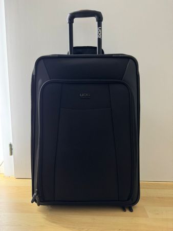 UDG  DJ-Controller 22" Controller Case mit Rollen in schwarz