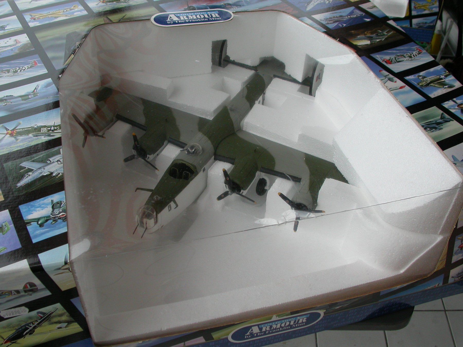 Franklin Mint Kit di modellismo & Modellini statici: B24 Liberator Metallmodell 1:48 – Nuovo e nell'imballaggio originale da Zürich venduto da Marcel6887