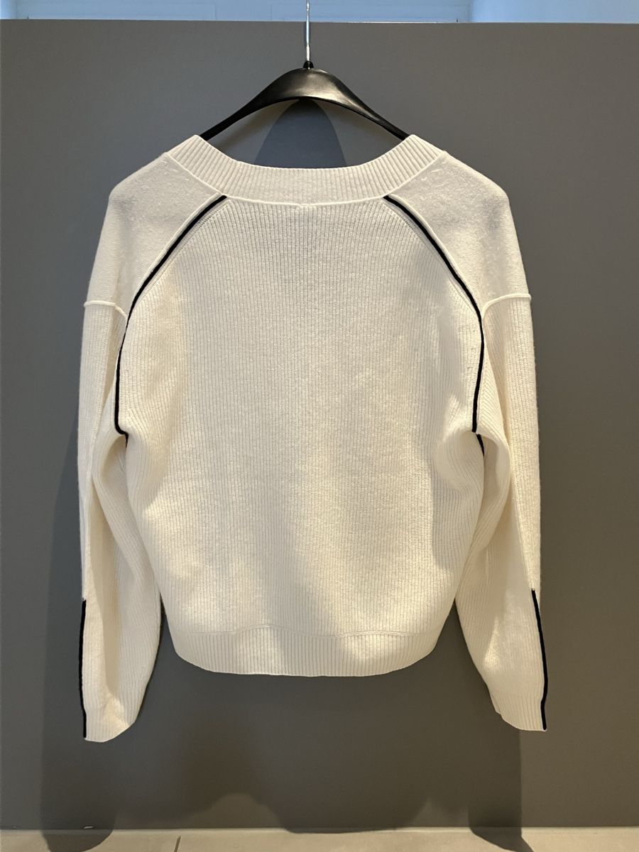 Marc Cain Giacche: Wunderschöne Strickjacke in Wollweiss – Nuovo e nell'imballaggio originale da Flurlingen venduto da Tobia04 2