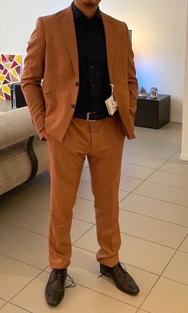 Completo elegante uomo