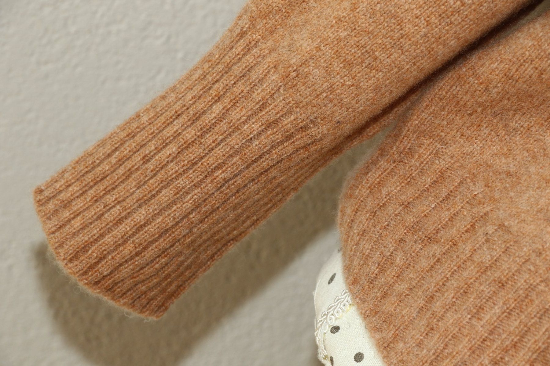 Maglioni & Felpe: Neuer wunderschöner Pullover aus 100% Wolle eher Gr.M -S – Nuovo (secondo la descrizione) da Oberwil-Lieli venduto da Svetlana28 4