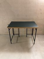 Richard Lampert Eiermann 3 Schreibtisch