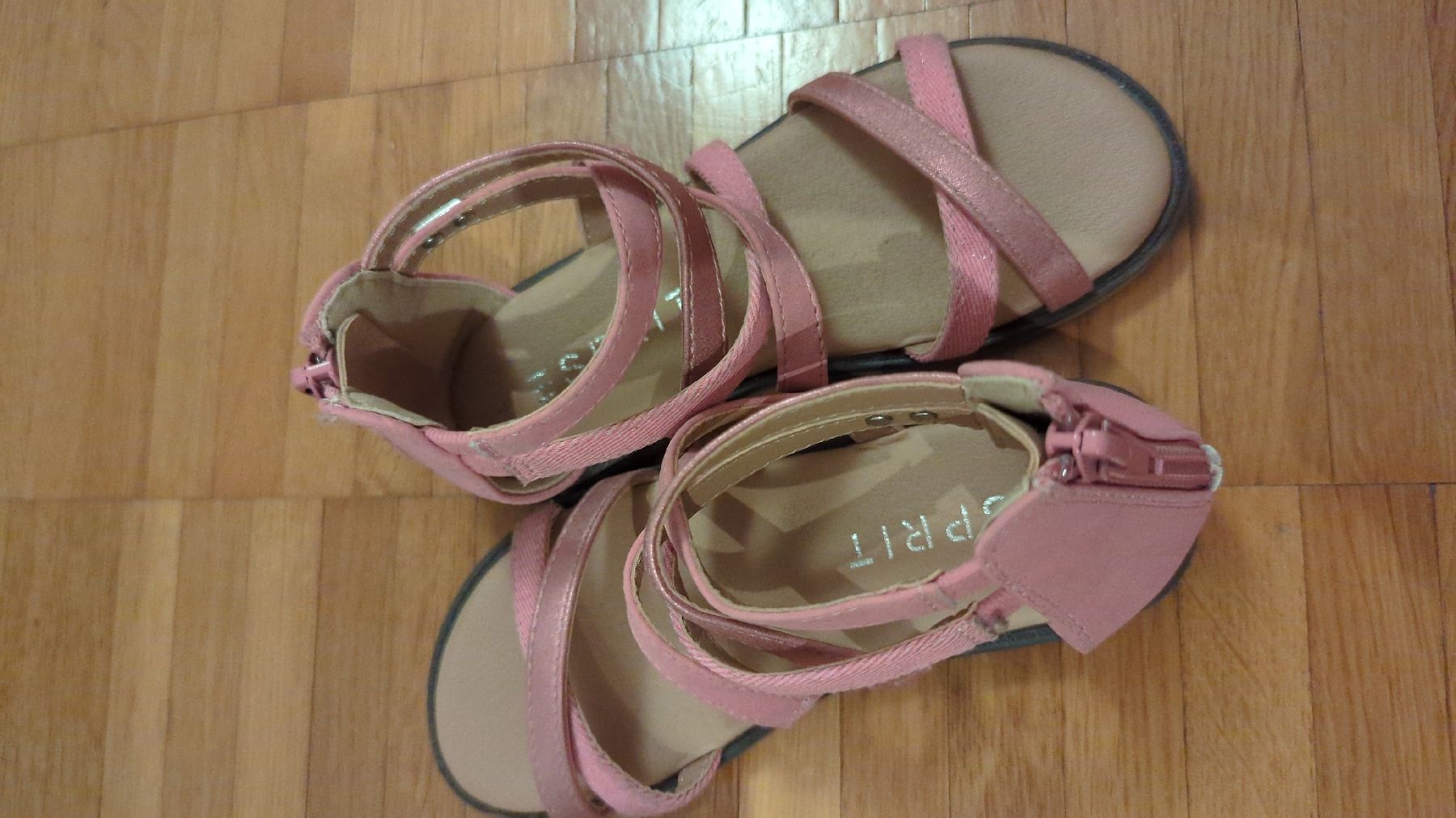 Scarpe per ragazze: Sandalen Grösse 27 – Usato da Zürich venduto da Rulabco 1