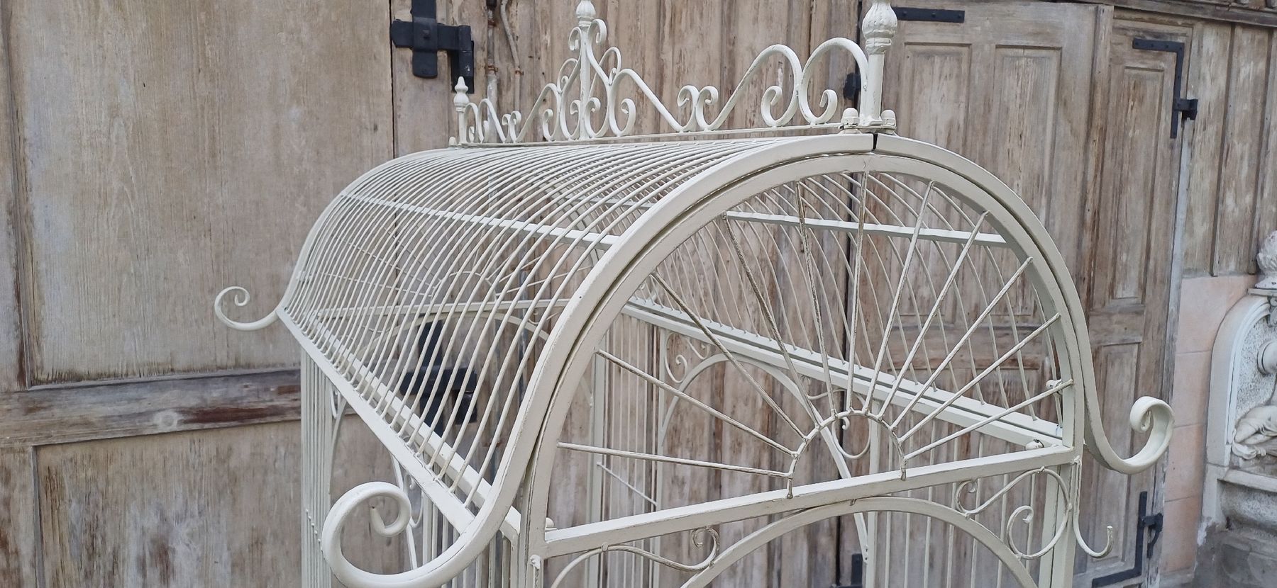 Vasi per fiori: Schöner Blumenwagen aus Metall – Usato da Flawil venduto da Pinkmalibu 9