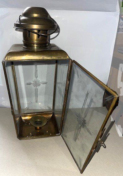 Lampade: Messing Laterne, Glas Windlicht mit Sternenmuster 💫 – Usato da Lutzenberg venduto da Truhe 1