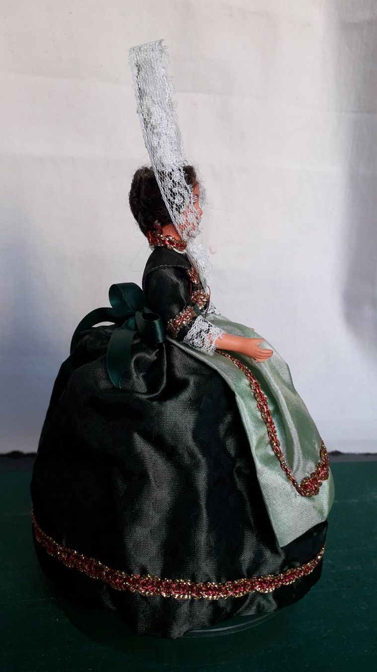 Puppen: 3 Poupées de collection – Gebraucht aus Biel/Bienne von Monhub 4