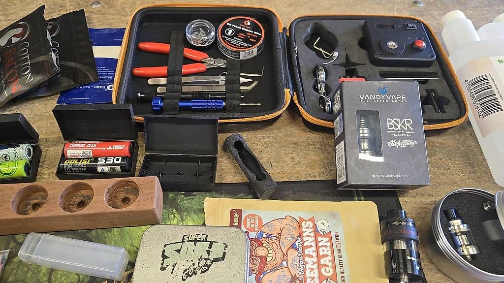 Sonstige Tabakwaren: Vape set selbstwickler verdampfer E-zigarette – Gebraucht aus Oetwil am See von marcw03