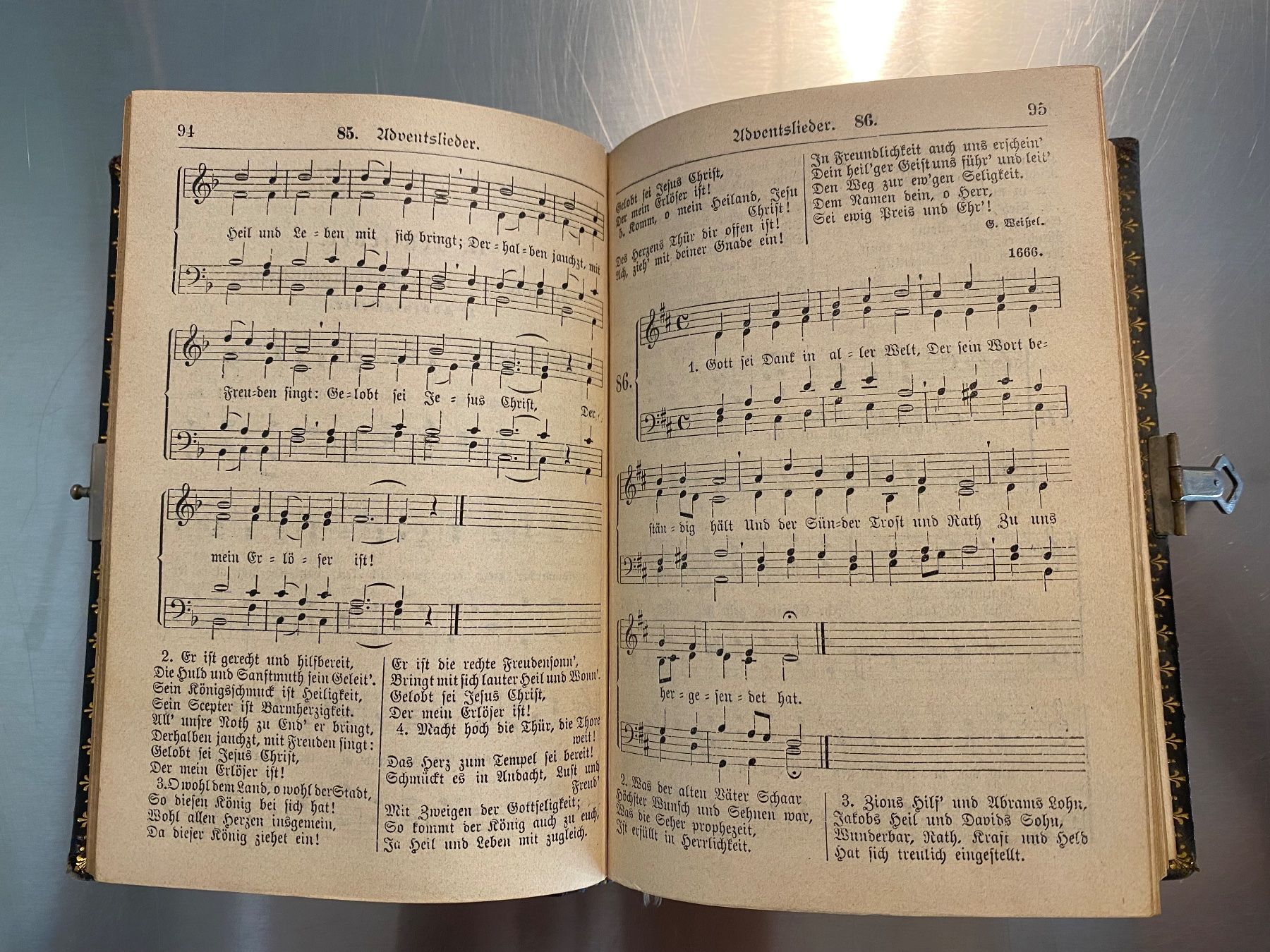 Libri: Gesangsbuch aus dem Jahre 1897 – Usato da Winterthur venduto da nor_qtg7 6