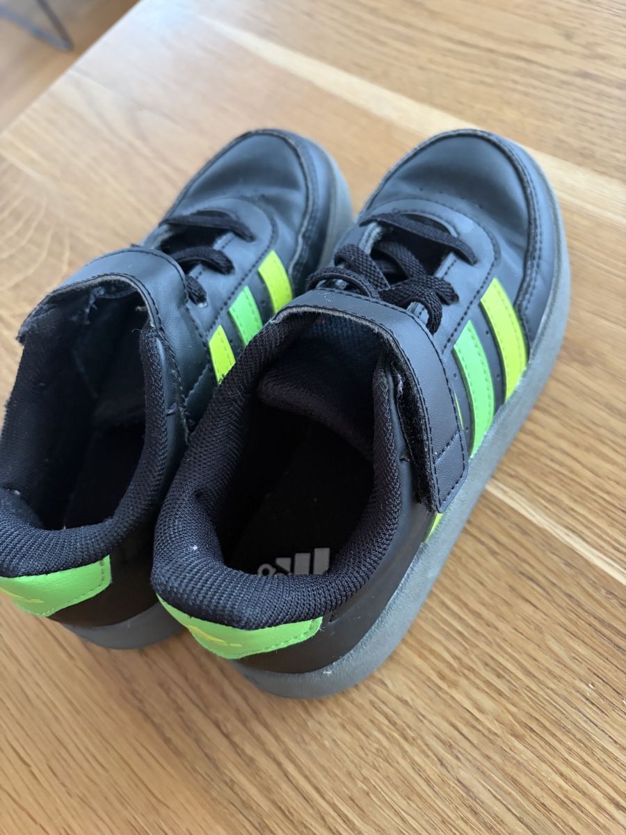 Adidas Chaussures hommes: Adidas Sneaker Gr. 29 – D'occasion à Luzern par bonnie23 3