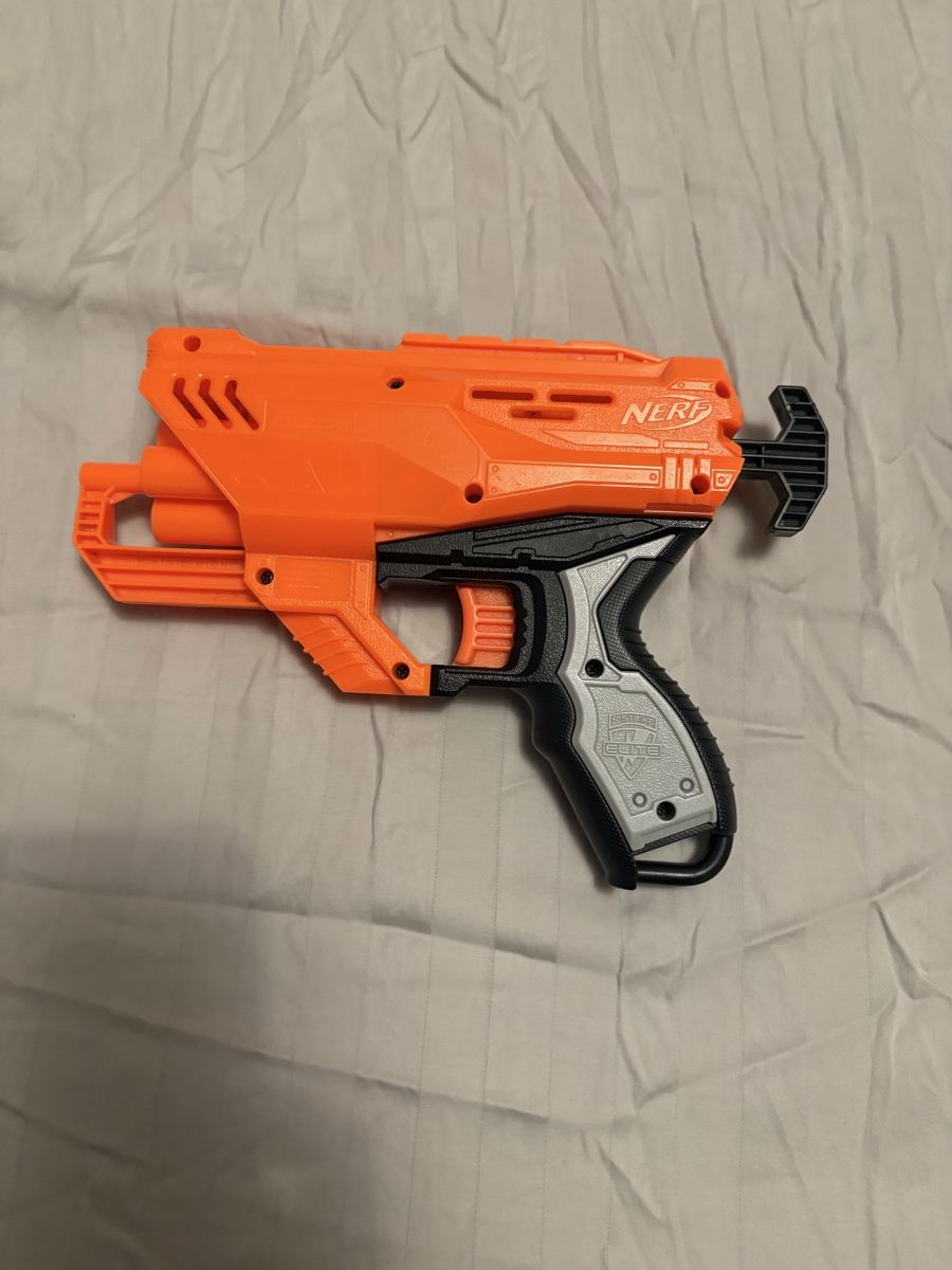 Nerf Spielzeuge: Nerf en très bon état  – Gebraucht aus Genève von cec_6qrf 1
