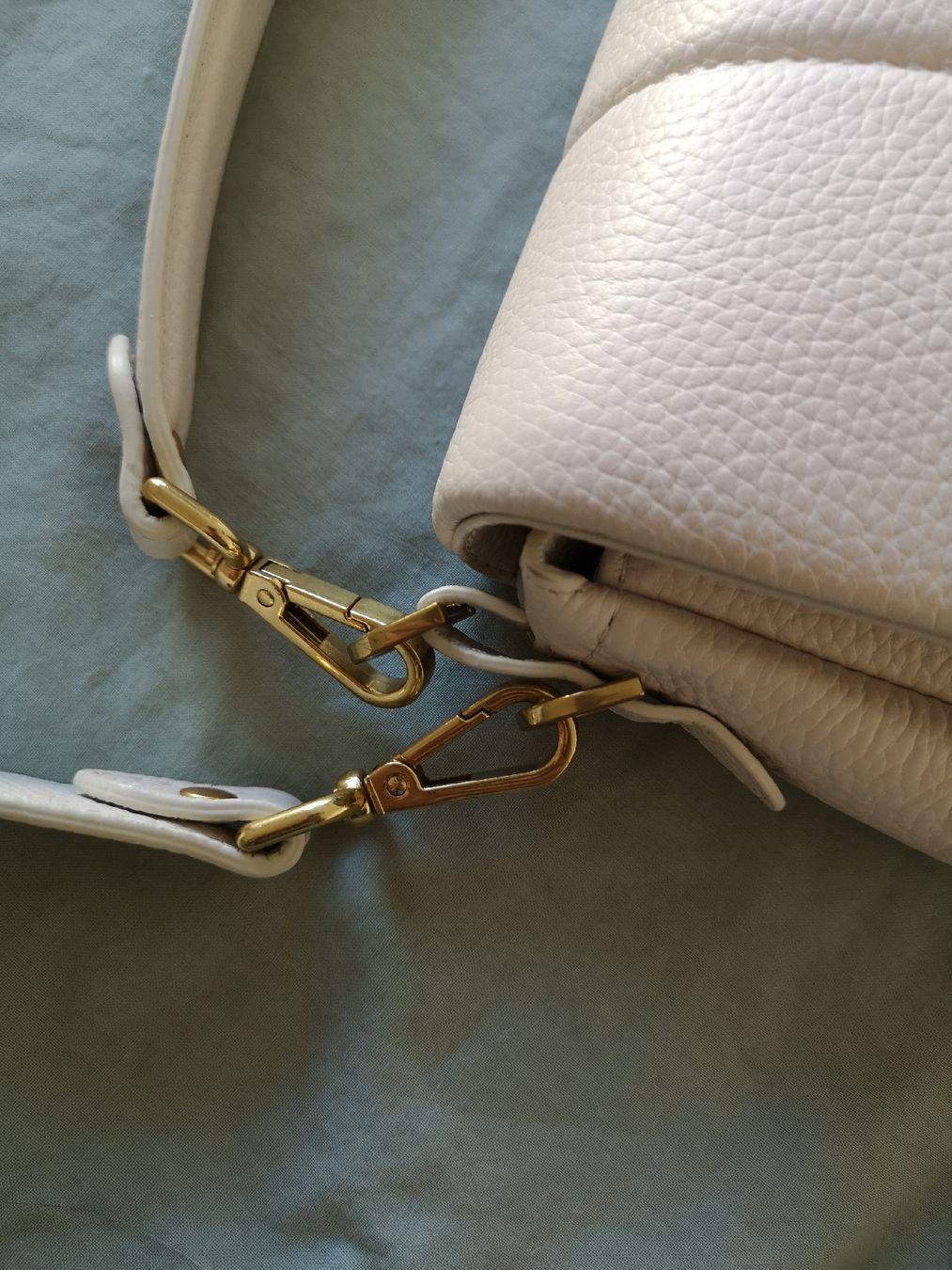 Taschen für Damen: White leather bag/white handbag – Neu (gemäss Beschreibung) aus Uster von b4x_ric 4