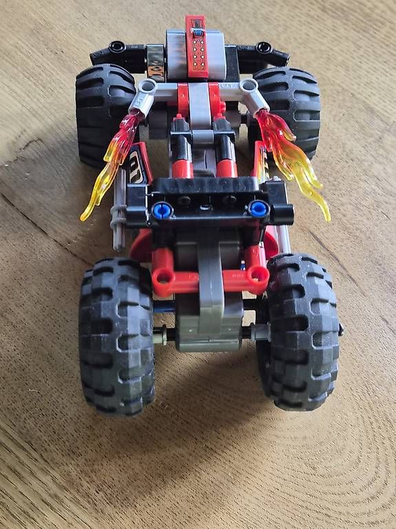 Kit di costruzioni: Lego technic car mit Rückziehmotor. – Usato da Heiligenschwendi venduto da Lotusse-hair 1