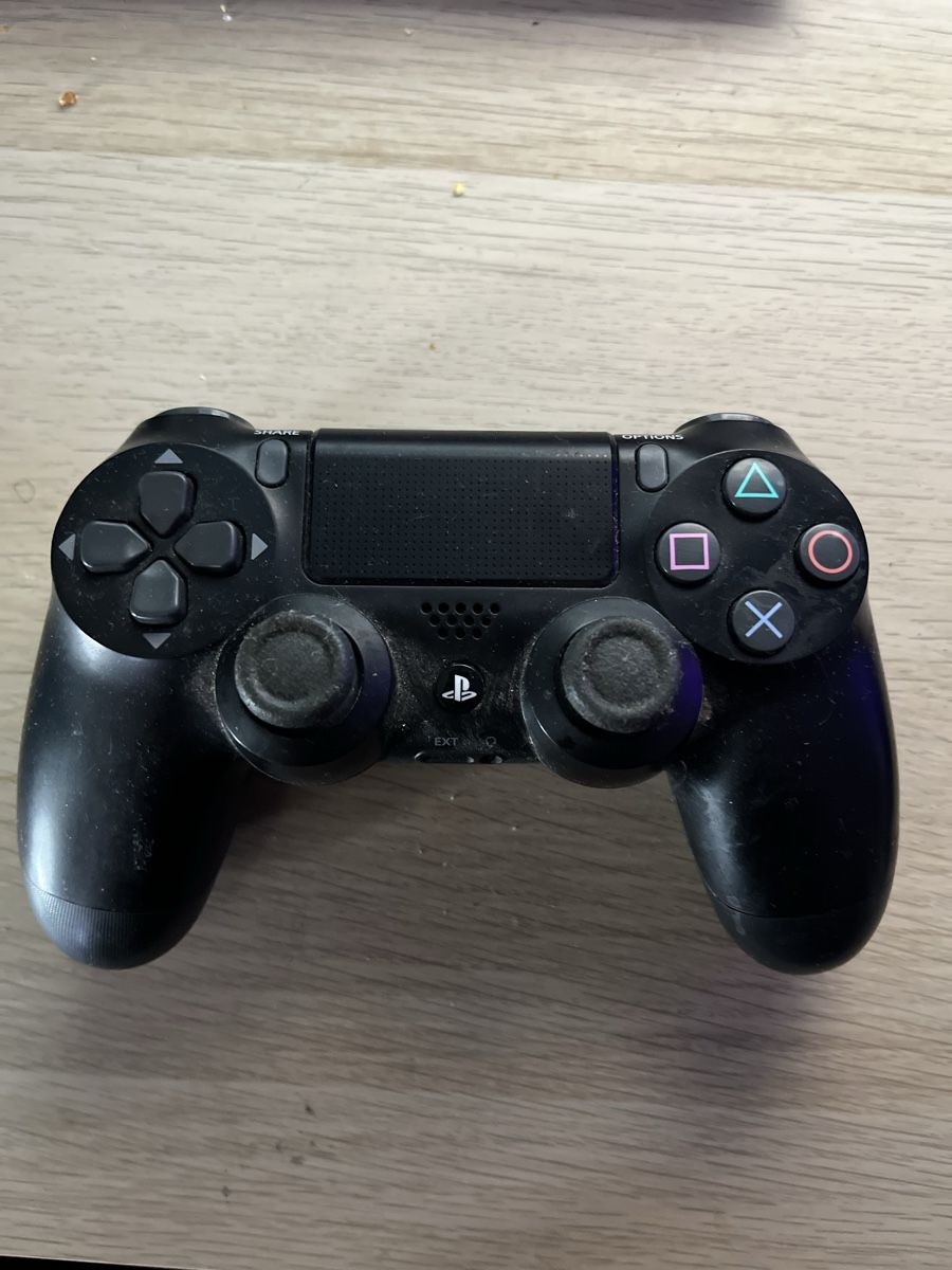 Nintendo Console: Nintendo Switch Pro Controller, PS4 & PS5 Controller BundleD – Usato da lenzburg venduto da bee_pzf9 1
