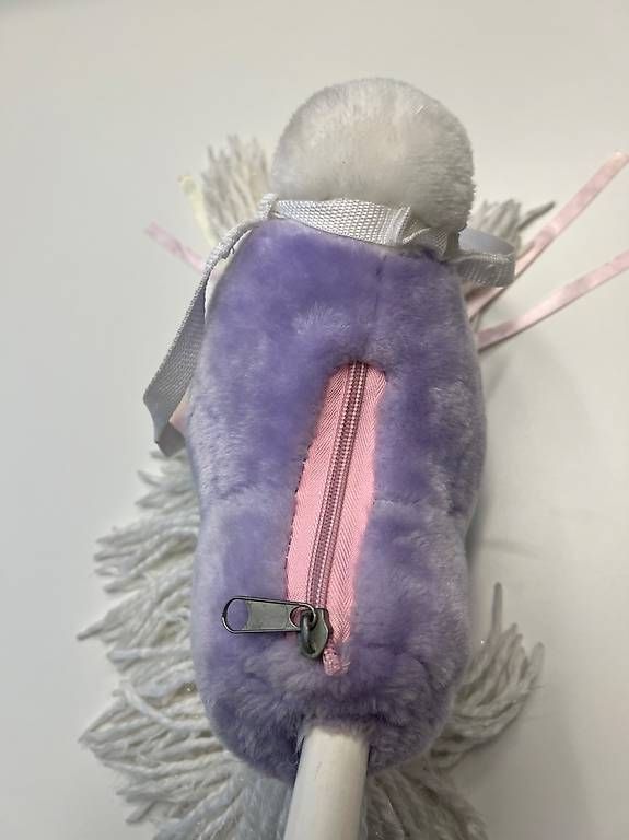 Giocattoli: Steckenpferd Einhorn (mit Wiehern) – Usato da Sursee venduto da surental 2