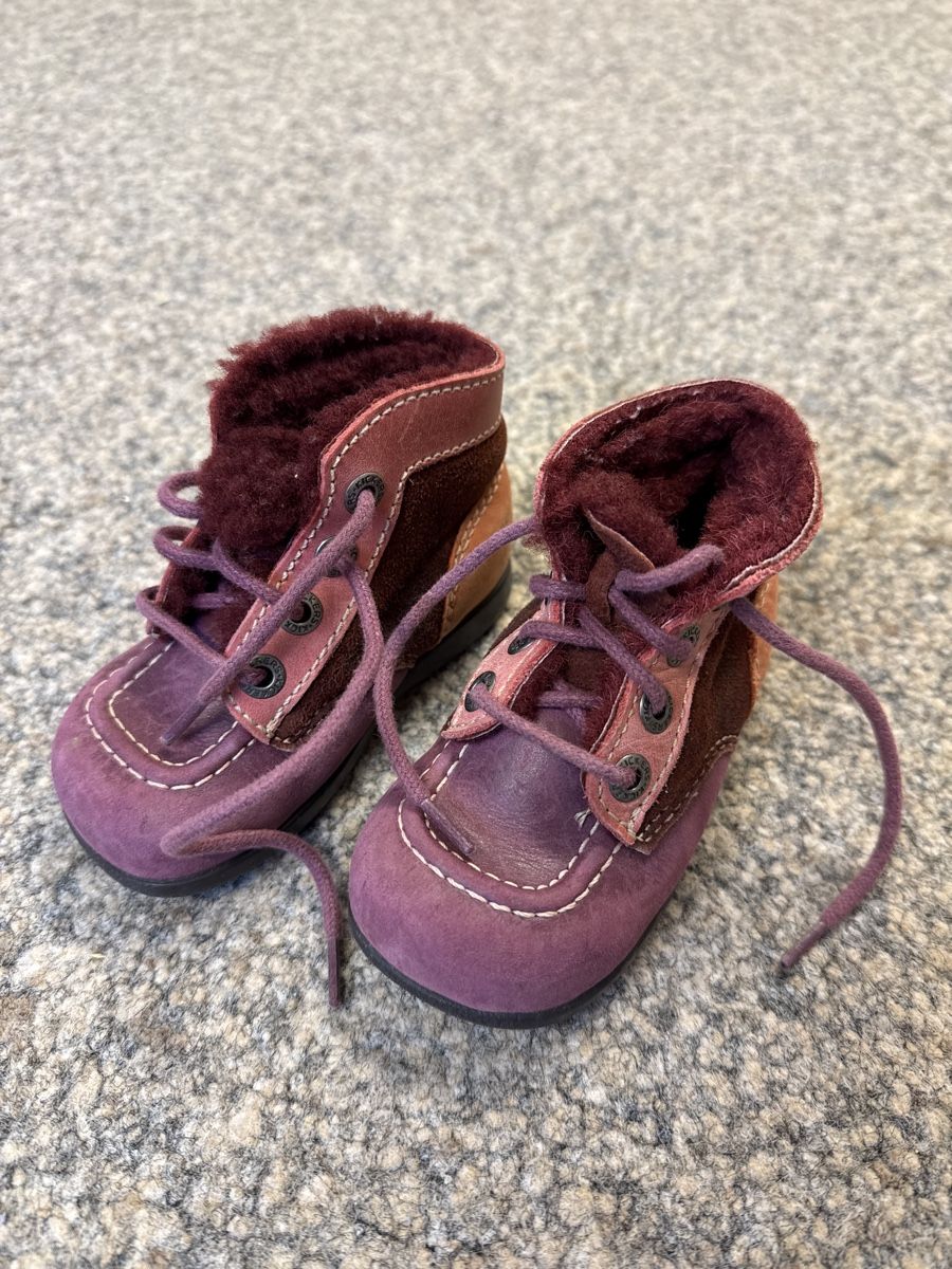 Kickers Schuhe für Jungen: Kickers Gr. 23 – Gebraucht aus Rickenbach Sulz von Aurelina