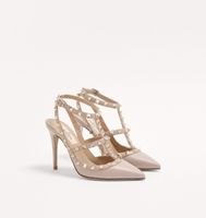 Valentino Pumps Rockstud Caged pump