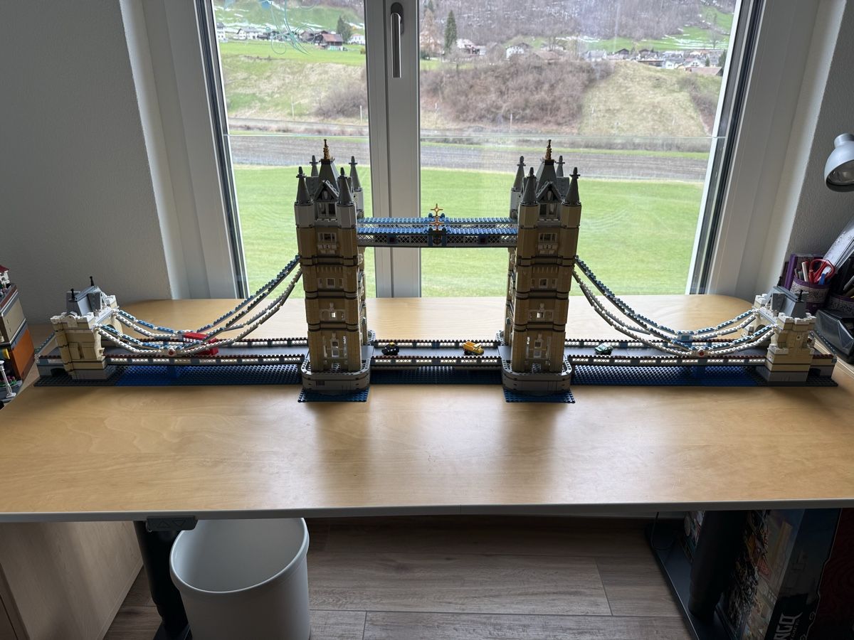 Lego Kit di costruzioni: LEGO Tower Bridge 10214 + Erweiterung  – Usato da Nidfurn venduto da suter.glarus