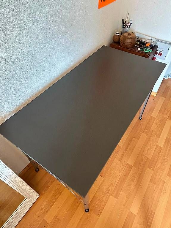 Scrivanie: Grand bureau design gris anthracite  structure métal – Usato da Apples venduto da ABATilleul 3