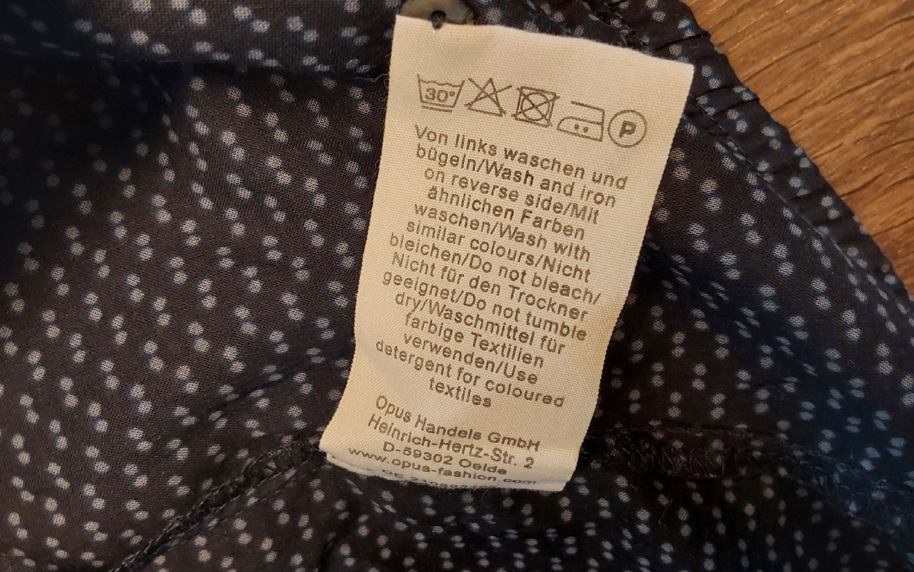 Opus Camicette: Bluse opus schwarz 38 – Nuovo (secondo la descrizione) da Köniz venduto da scopello12 7
