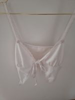 Weisses Top mit Spitze