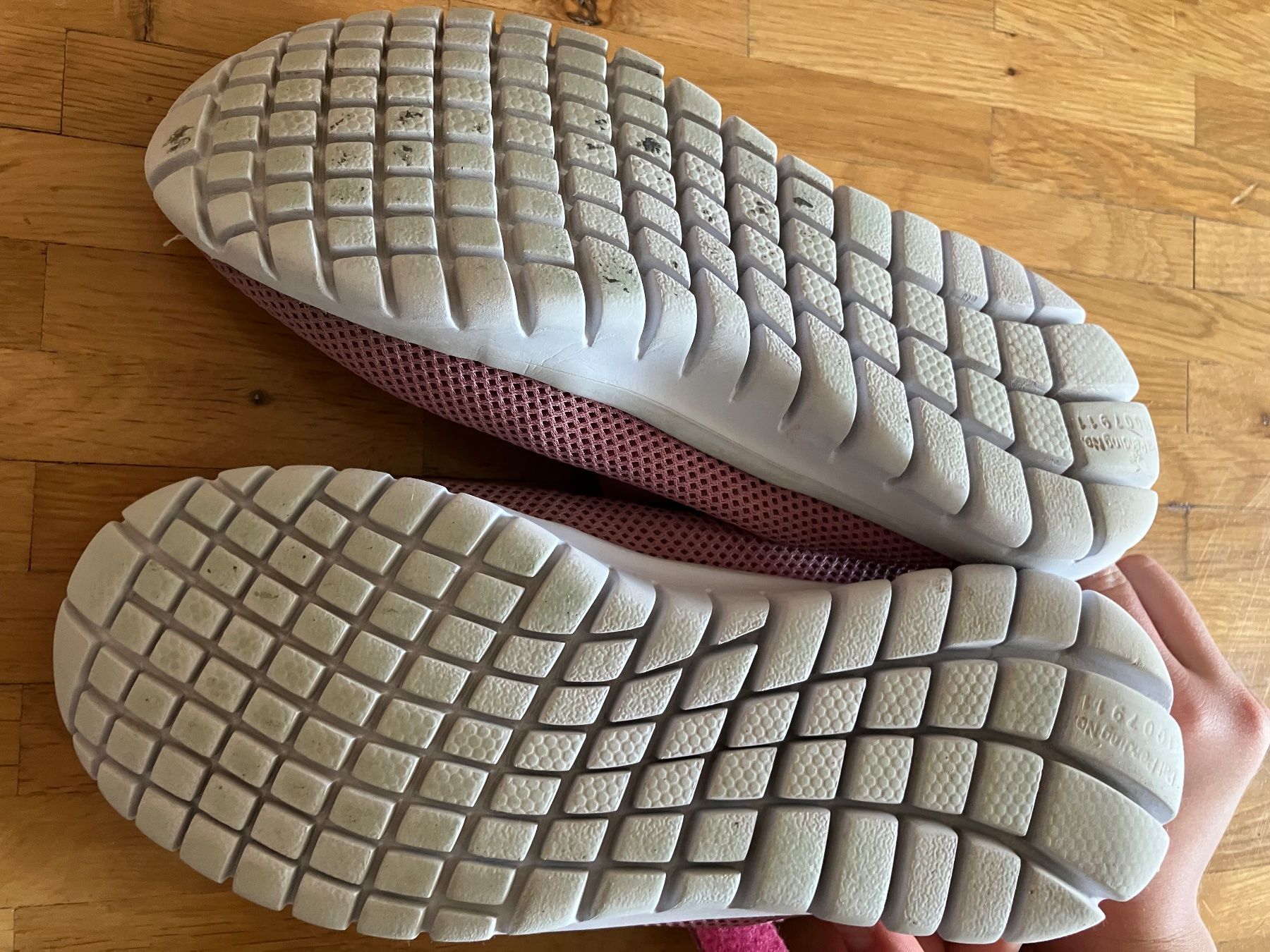 Scarpe per ragazze: Mädchen Turnschuhe Gr. 35 – Usato da Basel venduto da Hamburg82 3
