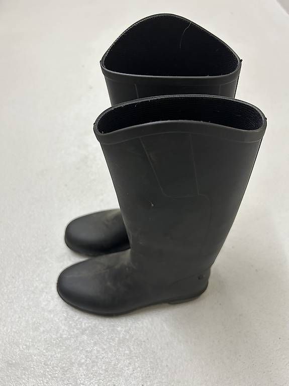 Chaussures garçon: Gummi-Reitstiefel Kinder, Gr.35 – D'occasion à Bern par DavorinM 3