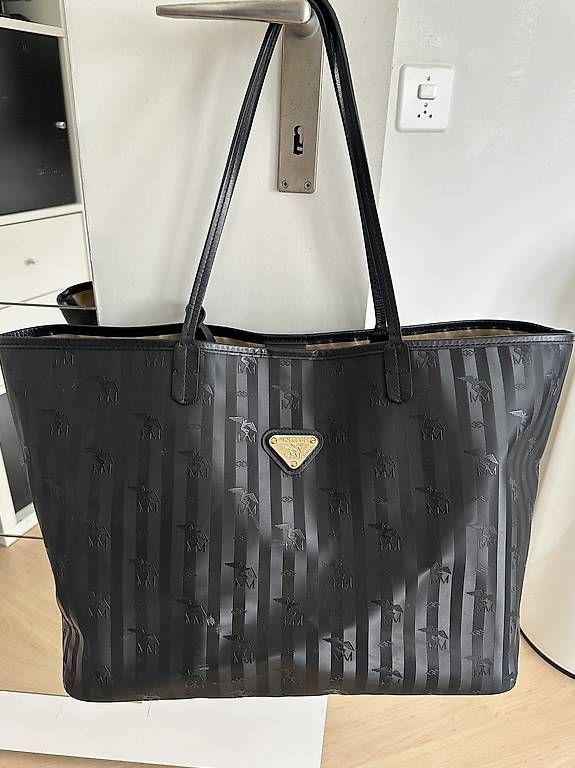 Borse da donna: Mollerus Shopper classic schwarz/gold – Usato da Kehrsatz venduto da ale_zpc6 1