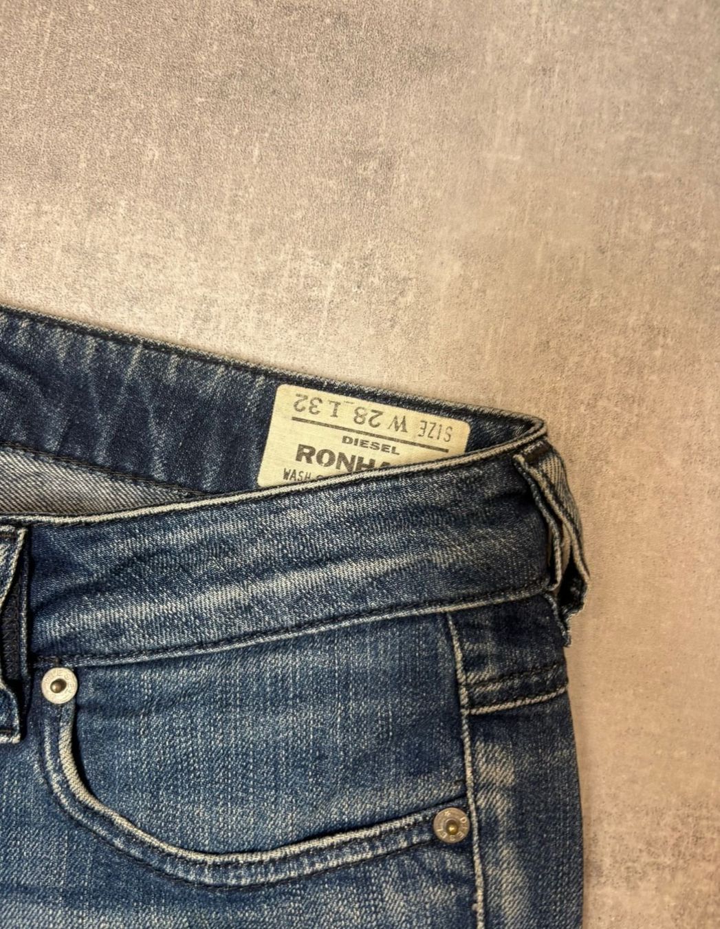 Diesel Jeans: Vintage Diesel Bootcut Jeans (M) – Usato da Werdenberg venduto da hase.vintage 4