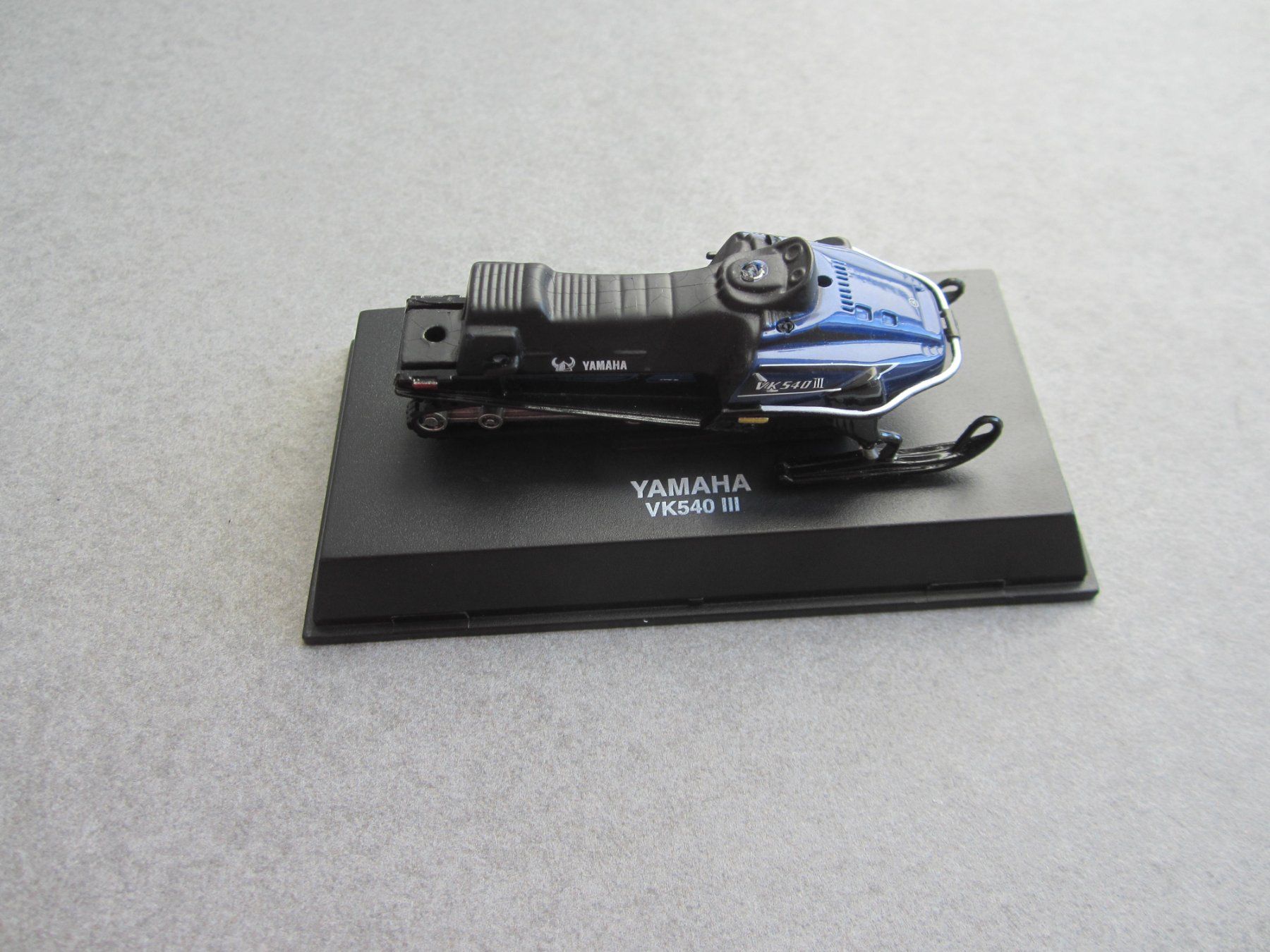 Modellbausätze & Standmodelle: Motoneige Yamaha modélisme. – Defekt aus Tramelan von Tors